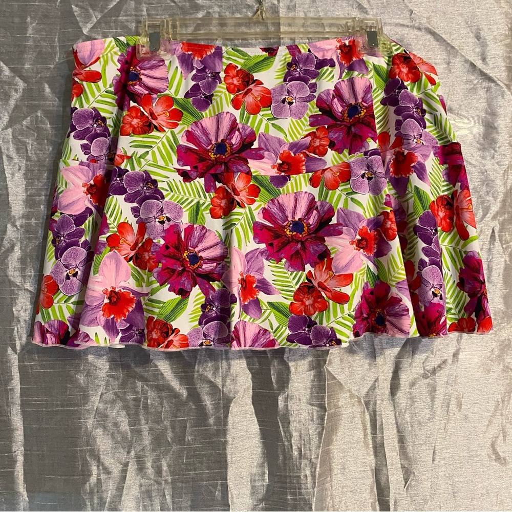 Lands End Swim Skirt NWT SZ 18W, floral waist 18” flat, length 14” no pockets